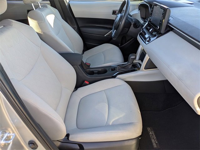 Used 2022 Toyota Corolla Cross LE image 12