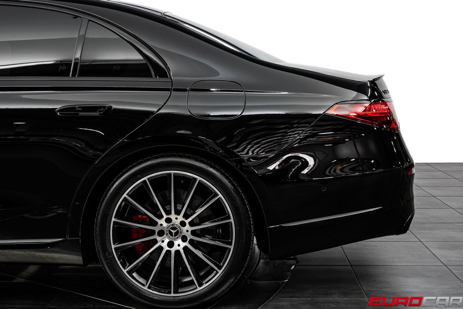 Used 2024 Mercedes-Benz S 580e 4MATIC Sedan image 15