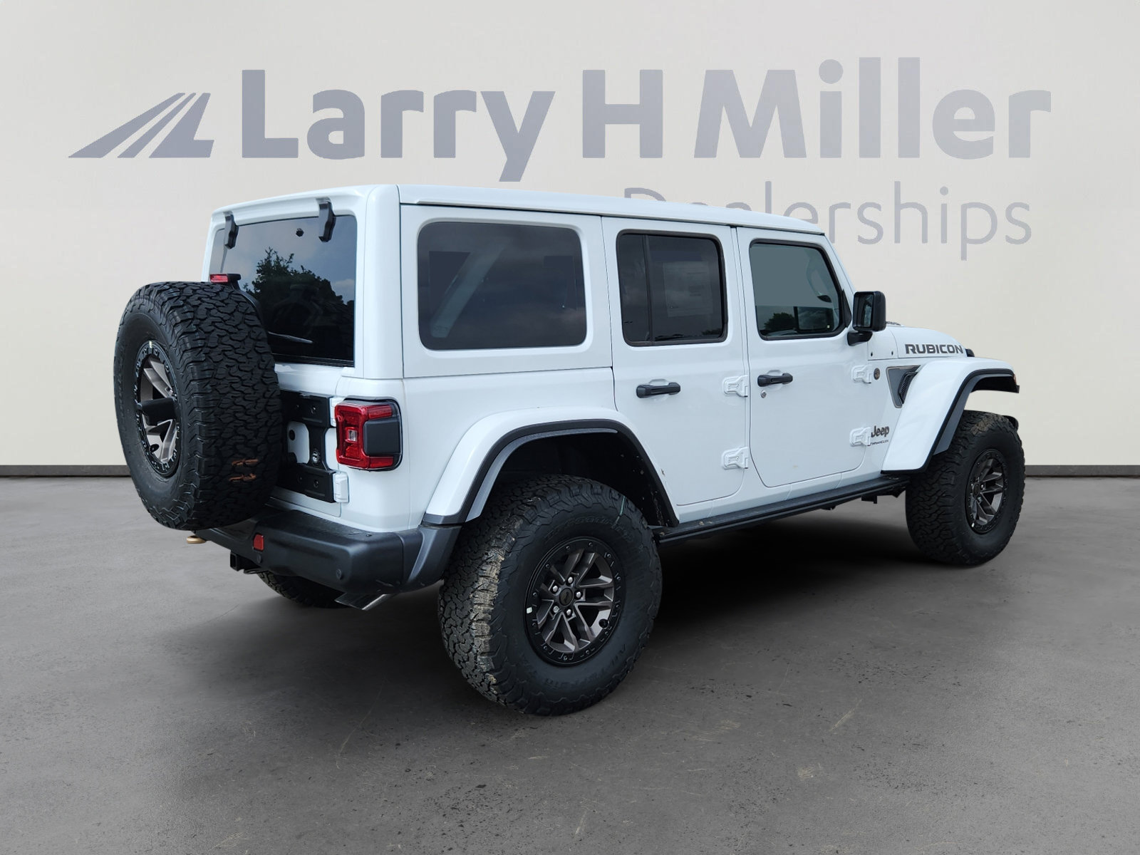 New 2025 Jeep Wrangler Unlimited Rubicon 392 image 6