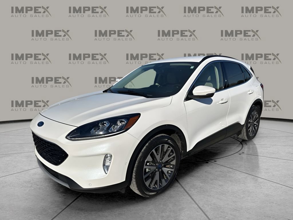 Used 2020 Ford Escape Titanium image 1