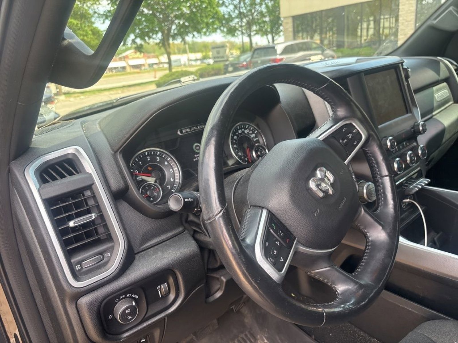 Used 2020 RAM 1500 Big Horn AWD/4WD image 4