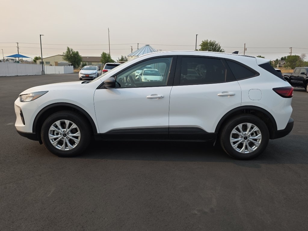 Used 2025 Ford Escape Active AWD/4WD image 4