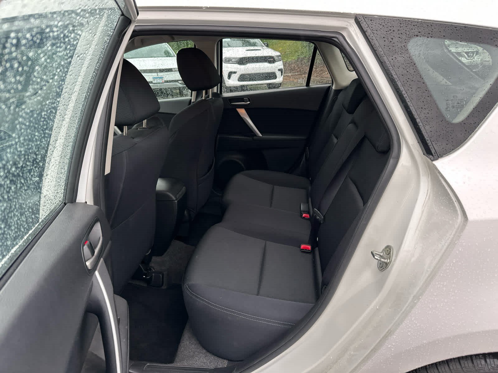 Used 2010 MAZDA MAZDA3 s Sport FWD image 2