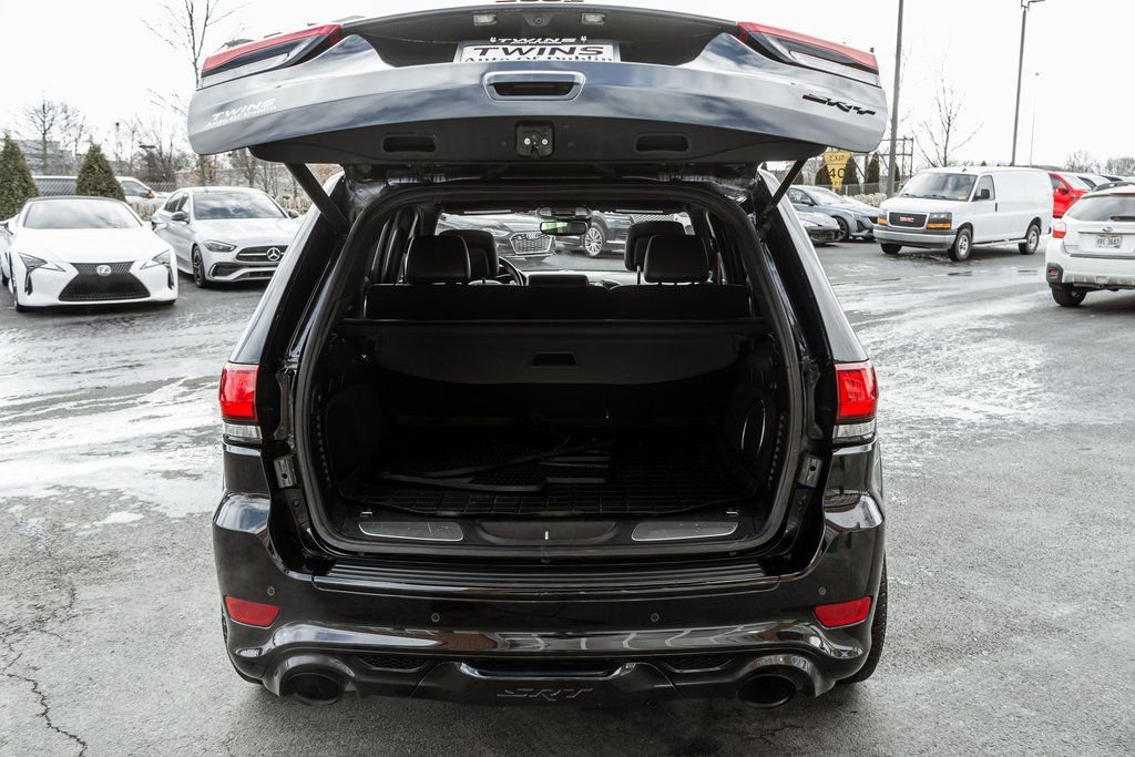 Used 2020 Jeep Grand Cherokee SRT image 34