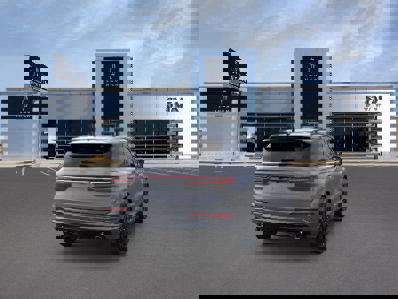 New 2026 Lincoln Corsair Premiere image 8