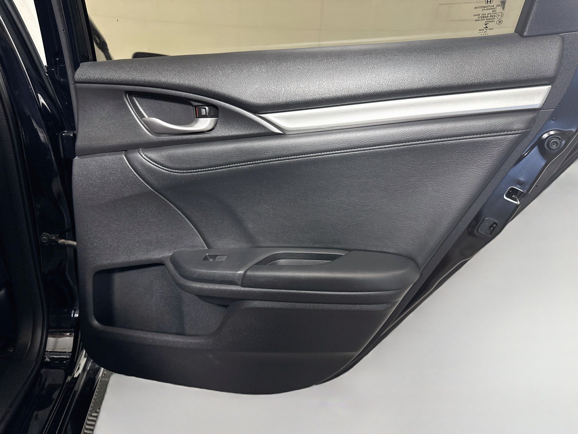 Used 2016 Honda Civic Touring image 28