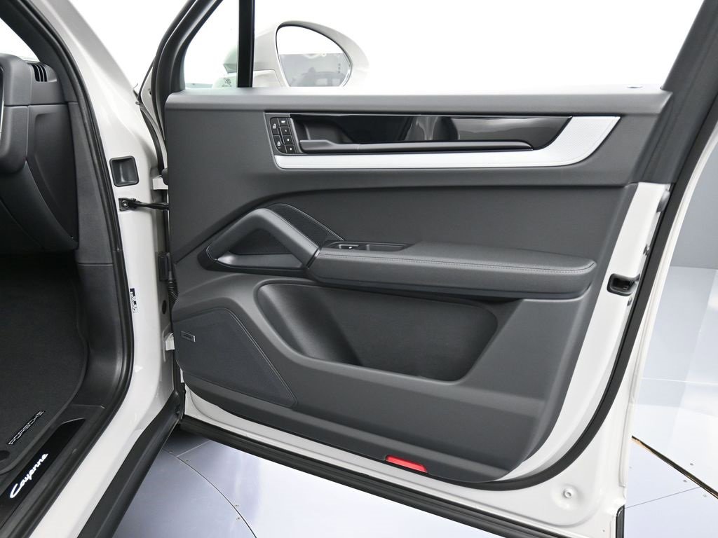 New 2026 Porsche Cayenne E-Hybrid image 30