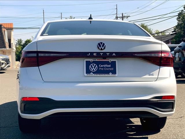 Used 2025 Volkswagen Jetta SE w/ Sunroof Package FWD image 6