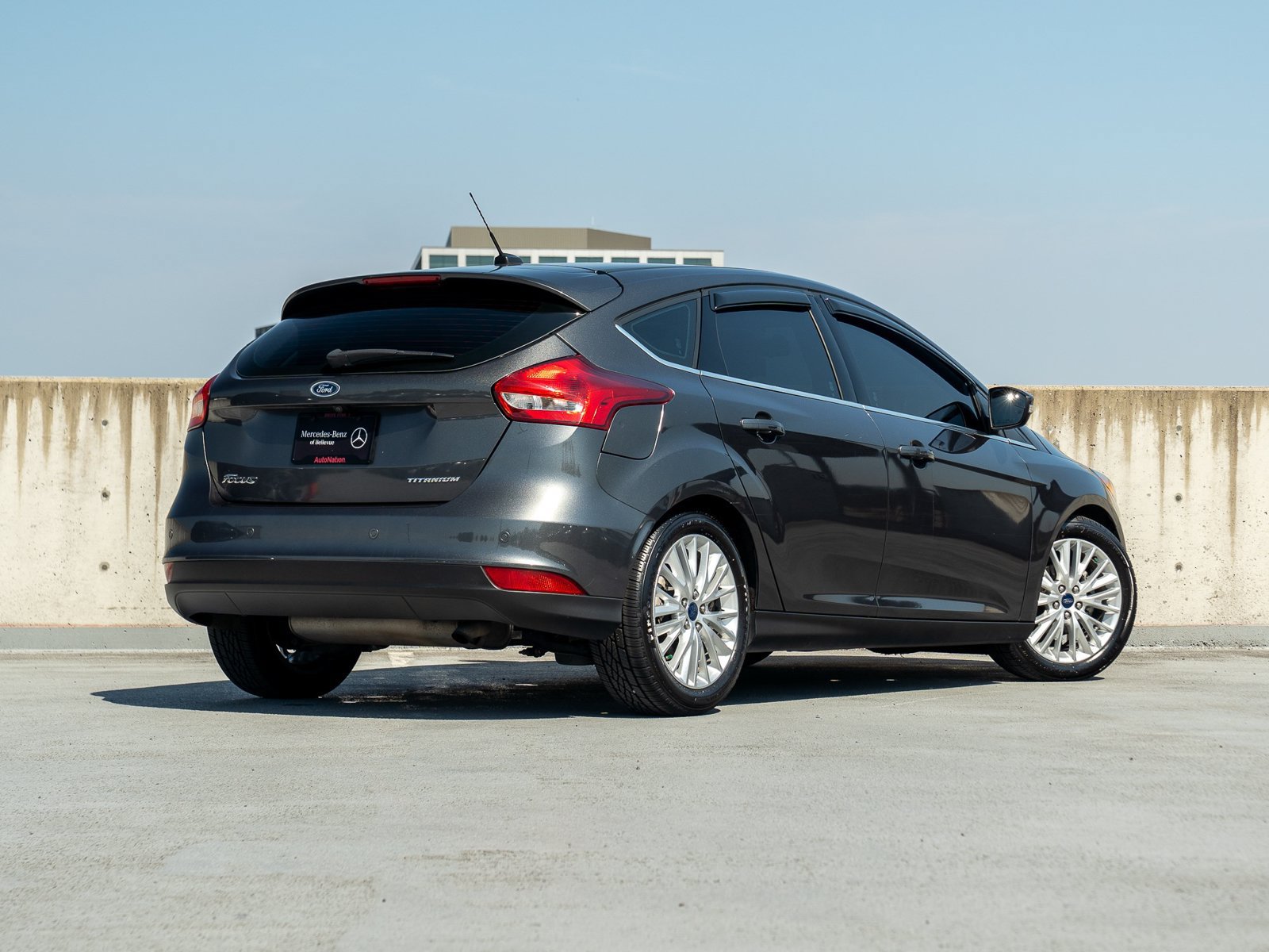 Used 2015 Ford Focus Titanium FWD image 3
