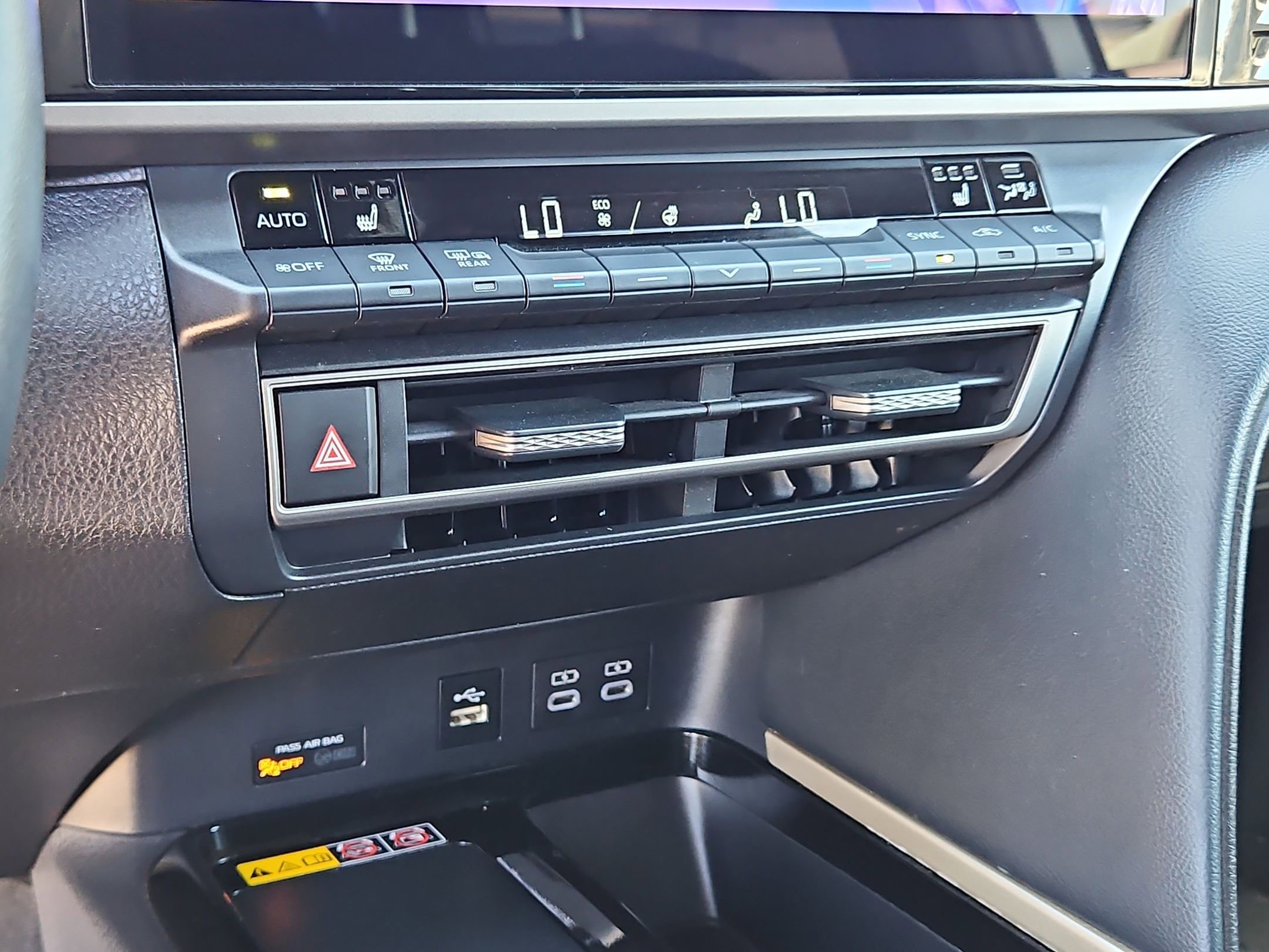 Used 2025 Toyota Camry XSE FWD image 20