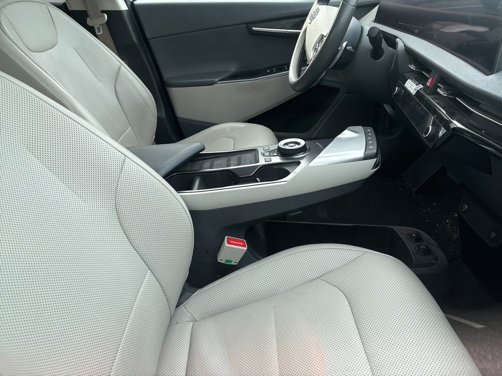 Used 2023 Kia EV6 Wind w/ Wind Technology Package image 10
