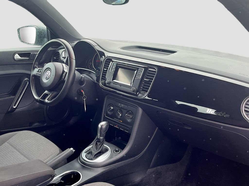 Used 2019 Volkswagen Beetle 2.0T S image 29
