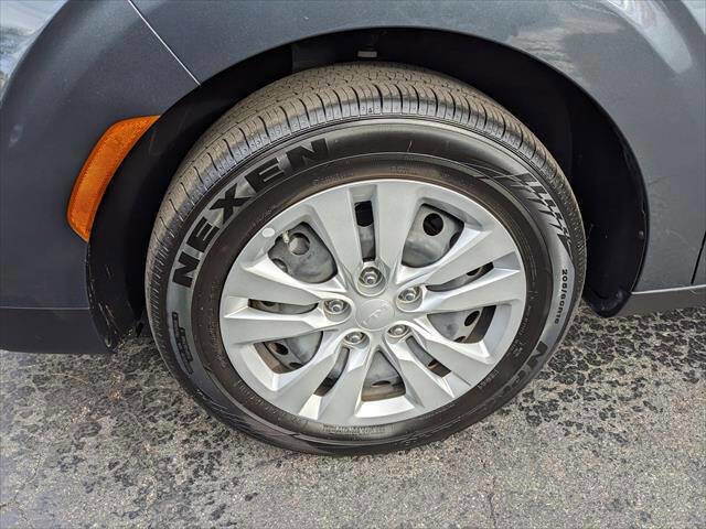Used 2024 Kia Soul LX image 8