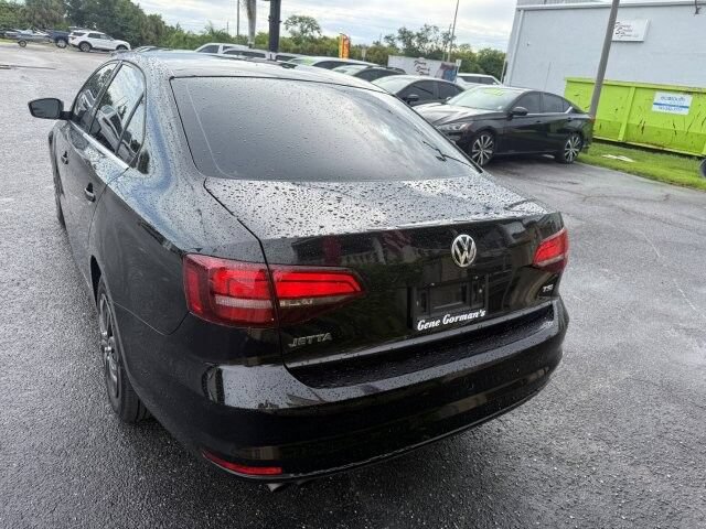Used 2016 Volkswagen Jetta S FWD image 4