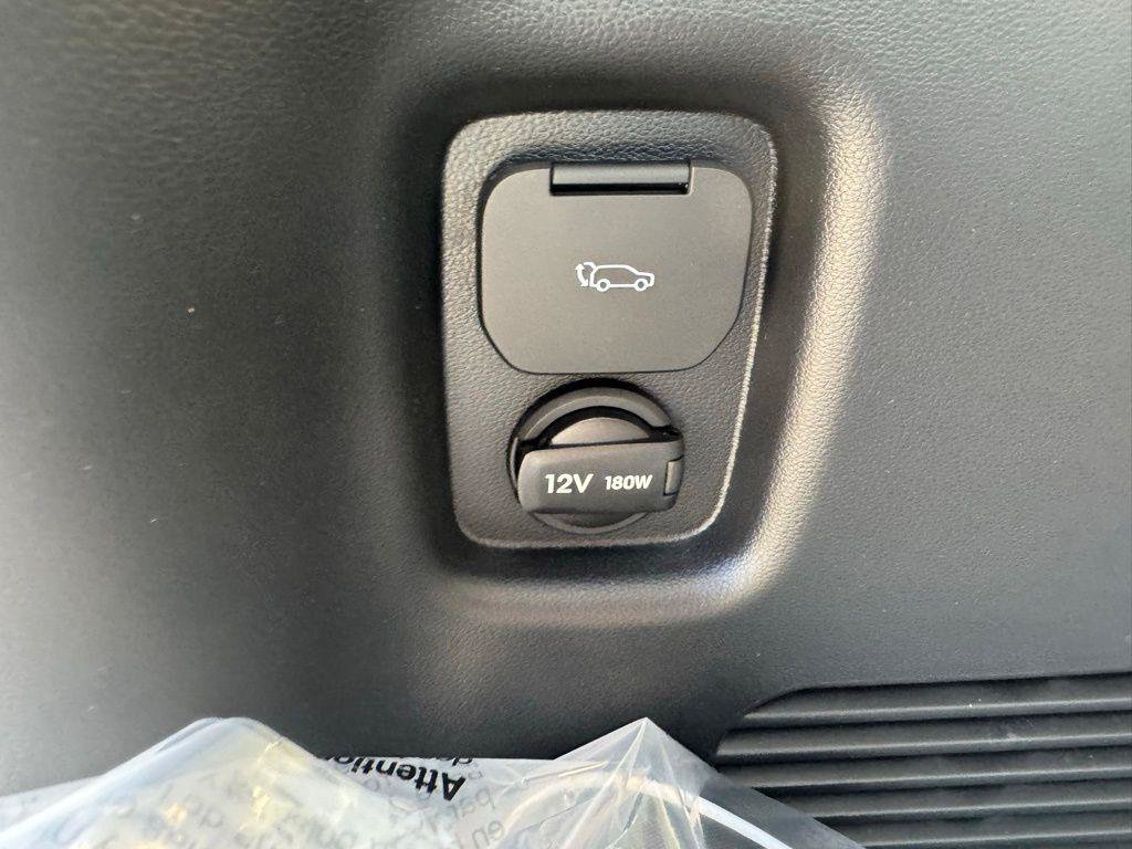 New 2026 Hyundai Ioniq 9 SE AWD/4WD image 35