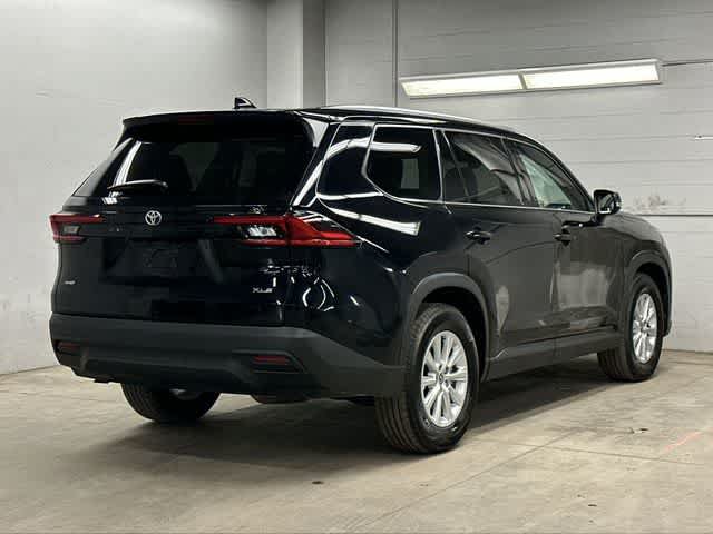 Used 2025 Toyota Grand Highlander AWD image 33