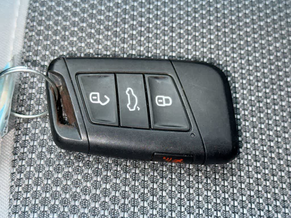 Certified 2024 Volkswagen Taos S FWD image 28