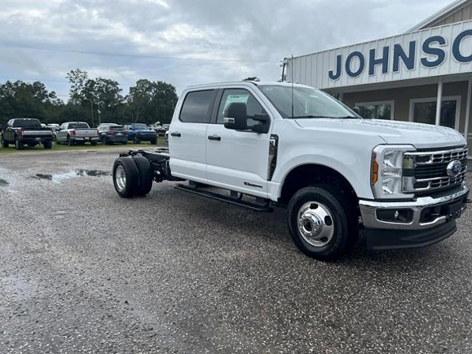 New 2026 Ford F350 XL w/ XL Chrome Package image 2