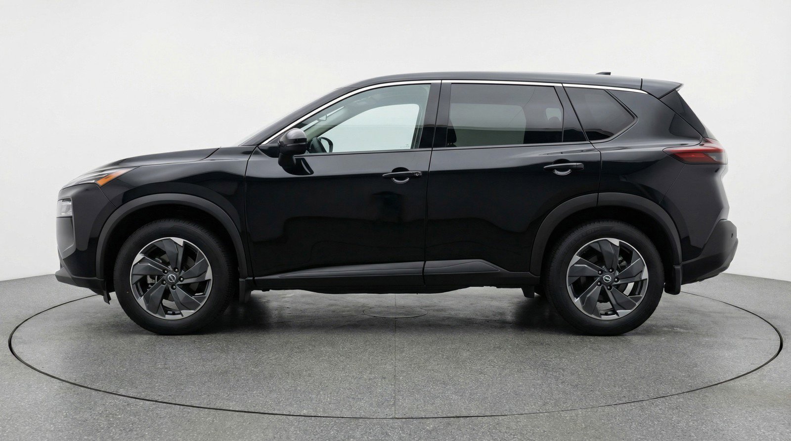 Used 2025 Nissan Rogue SV FWD image 5