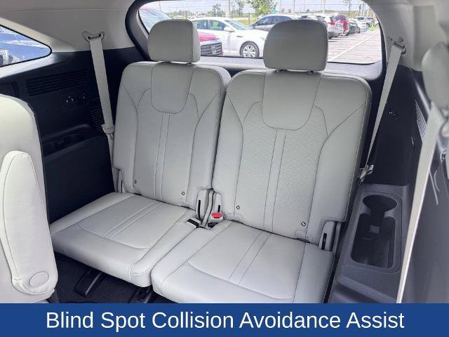 Used 2025 Kia Sorento SX AWD/4WD image 14