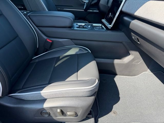Certified 2026 GMC Sierra EV Elevation w/ Premium Package AWD/4WD image 17