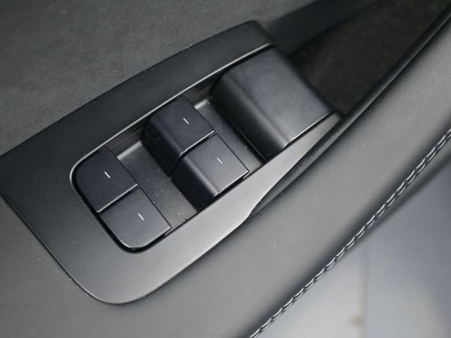 Used 2025 Tesla Model 3 Long Range image 13