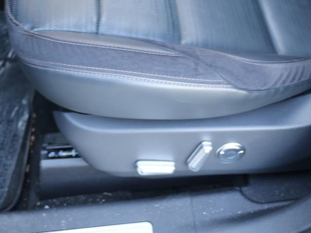 Used 2024 Lincoln Nautilus Reserve w/ Equipment Group 202A image 18