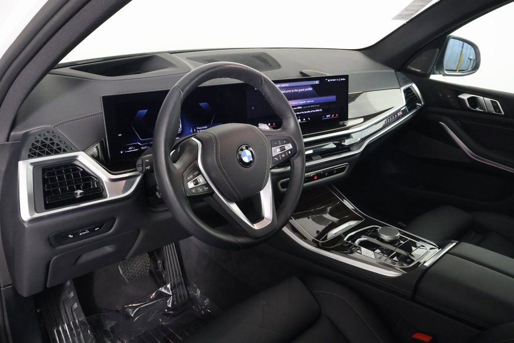 Used 2026 BMW X5 sDrive40i w/ Climate Comfort Package image 7