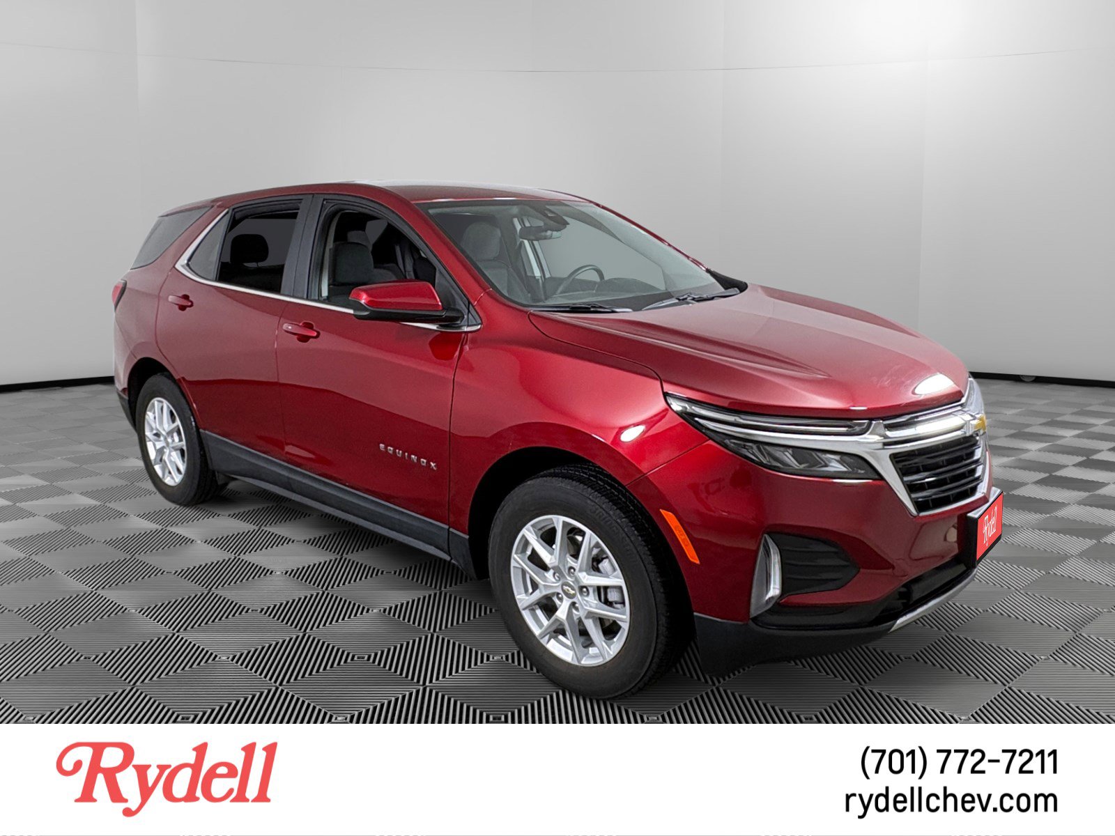 Used 2023 Chevrolet Equinox LT w/ LPO, Floor Liner Package image 7