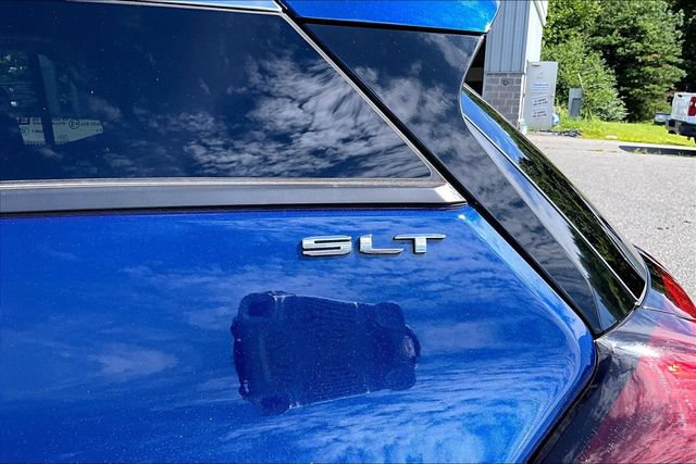 Used 2023 GMC Terrain SLT AWD/4WD image 24