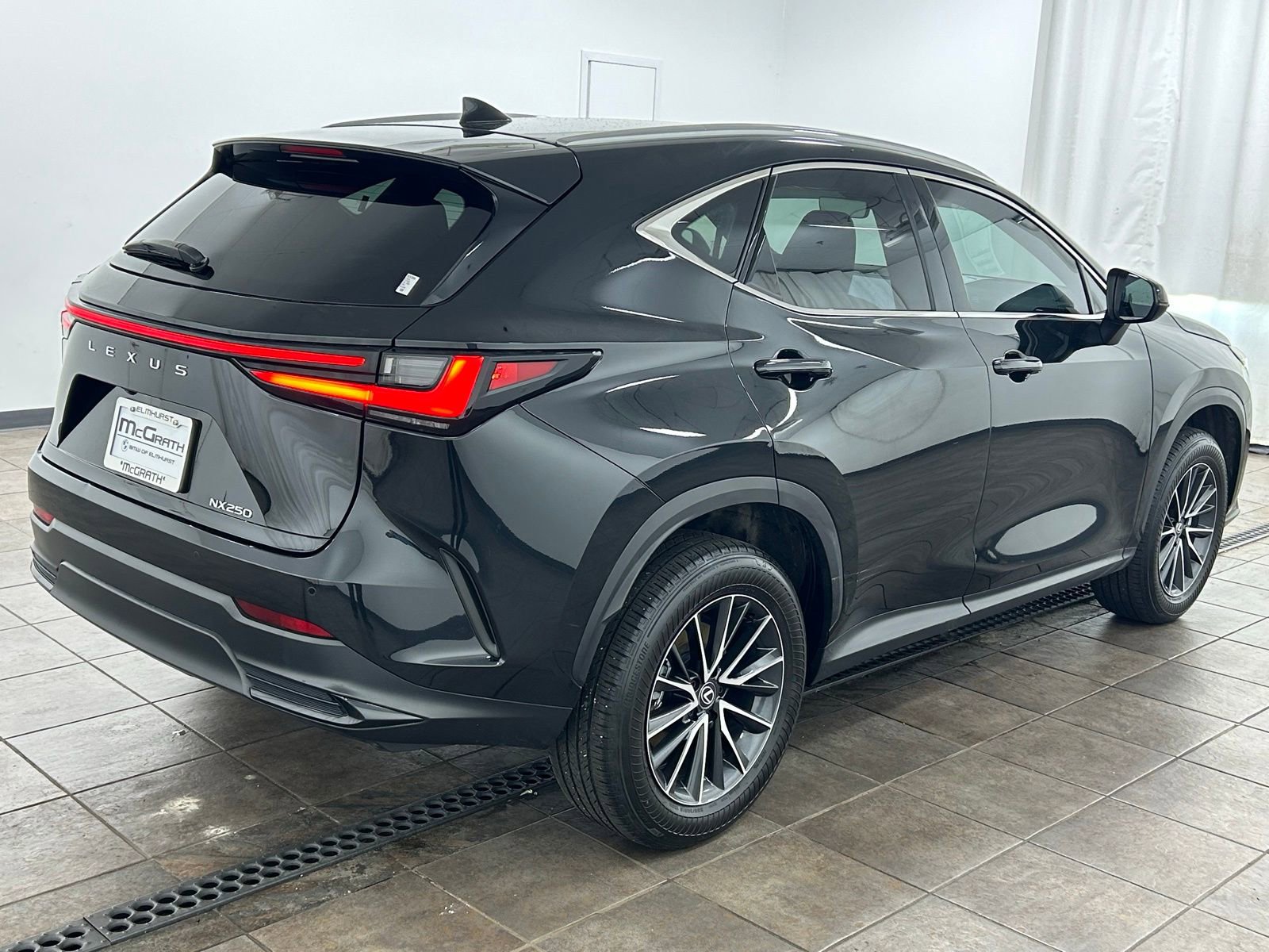 Used 2024 Lexus NX 250 FWD w/ Cold Area Package image 5