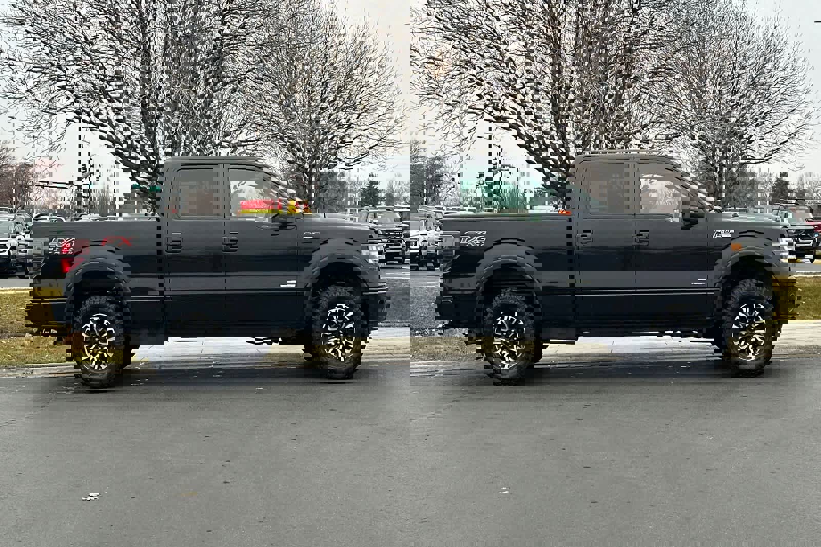 Used 2012 Ford F150 FX4 w/ Max Trailer Tow Pkg image 8