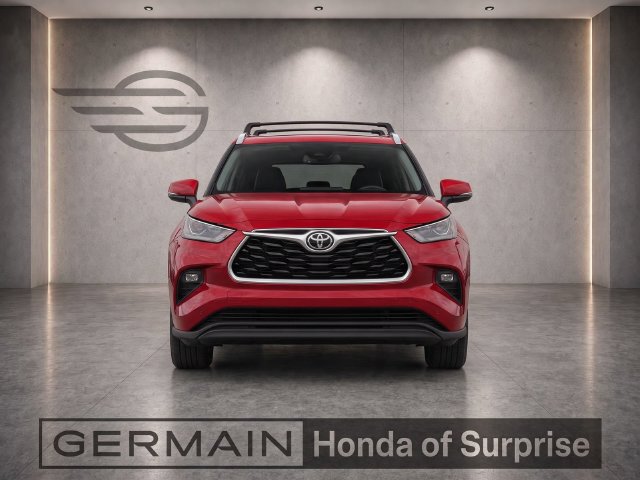 Used 2023 Toyota Highlander XLE FWD image 9
