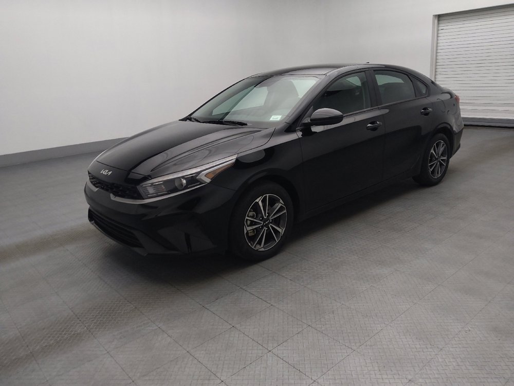 Used 2023 Kia Forte LXS image 2
