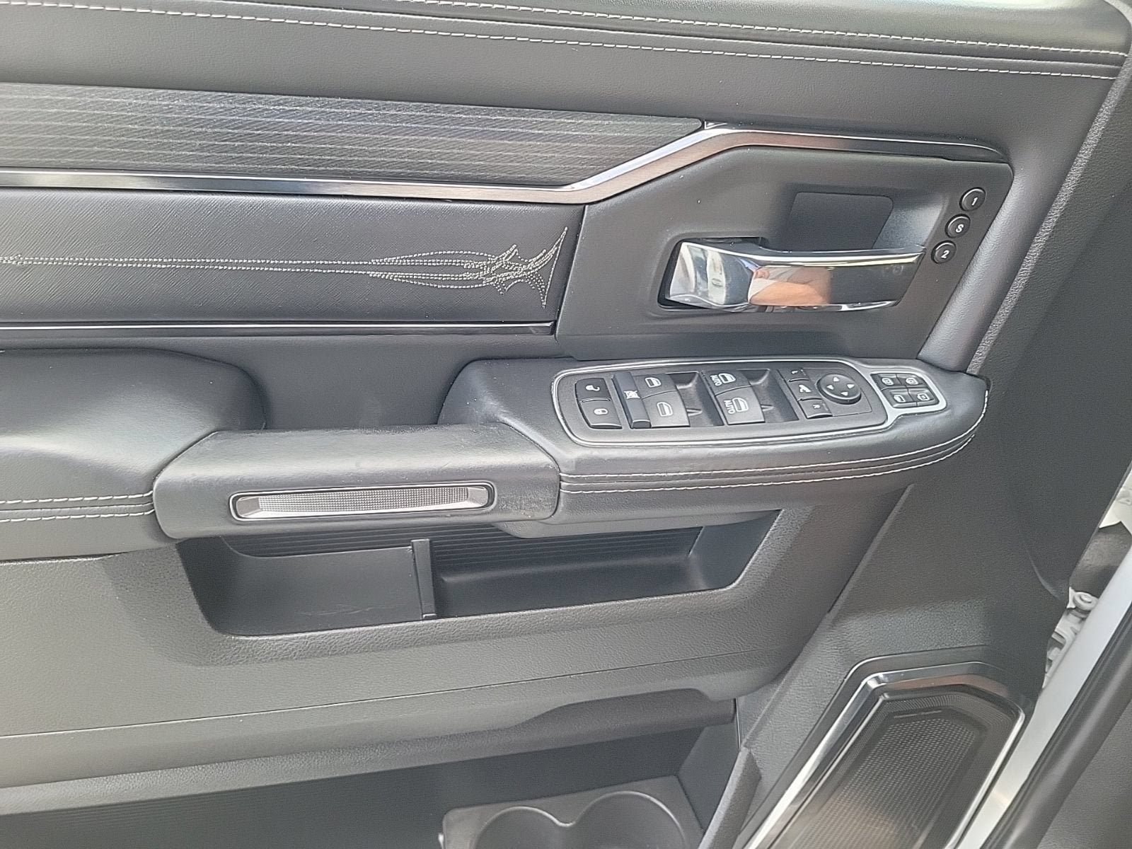 Used 2024 RAM 2500 Limited AWD/4WD image 19