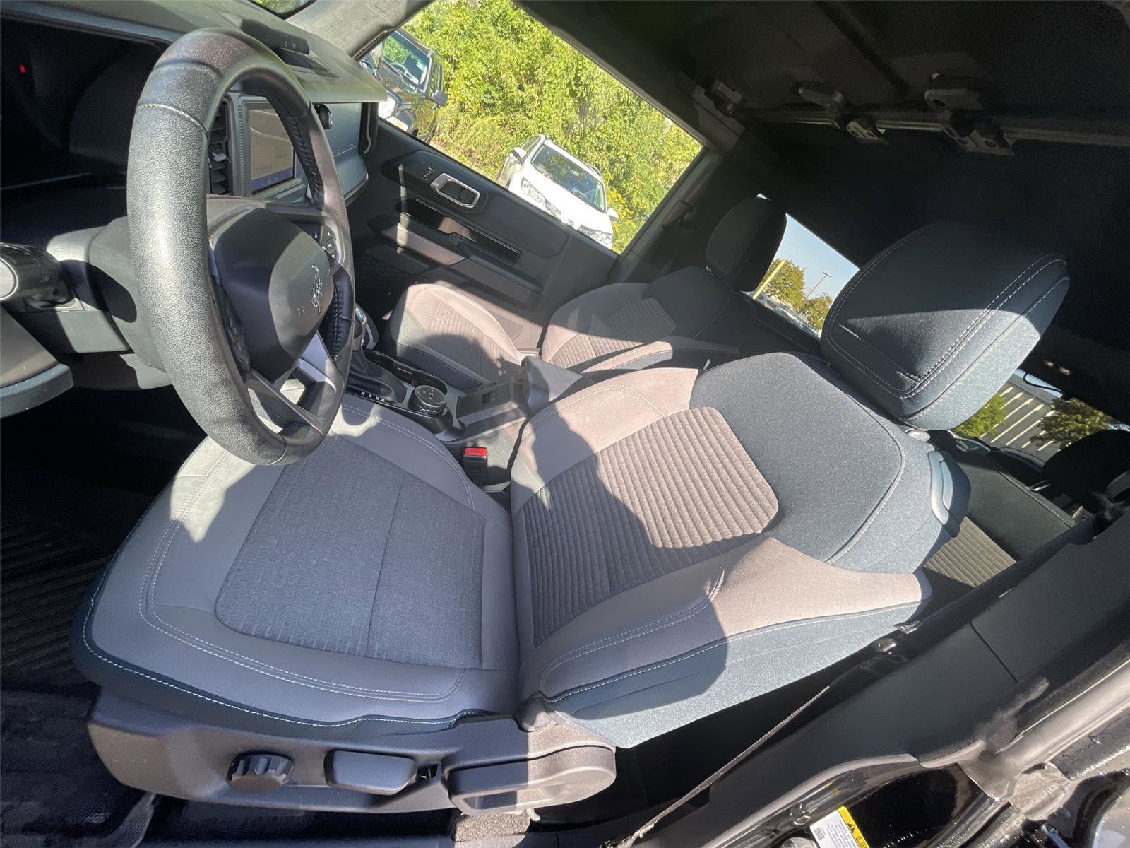 Used 2023 Ford Bronco Outer Banks image 14