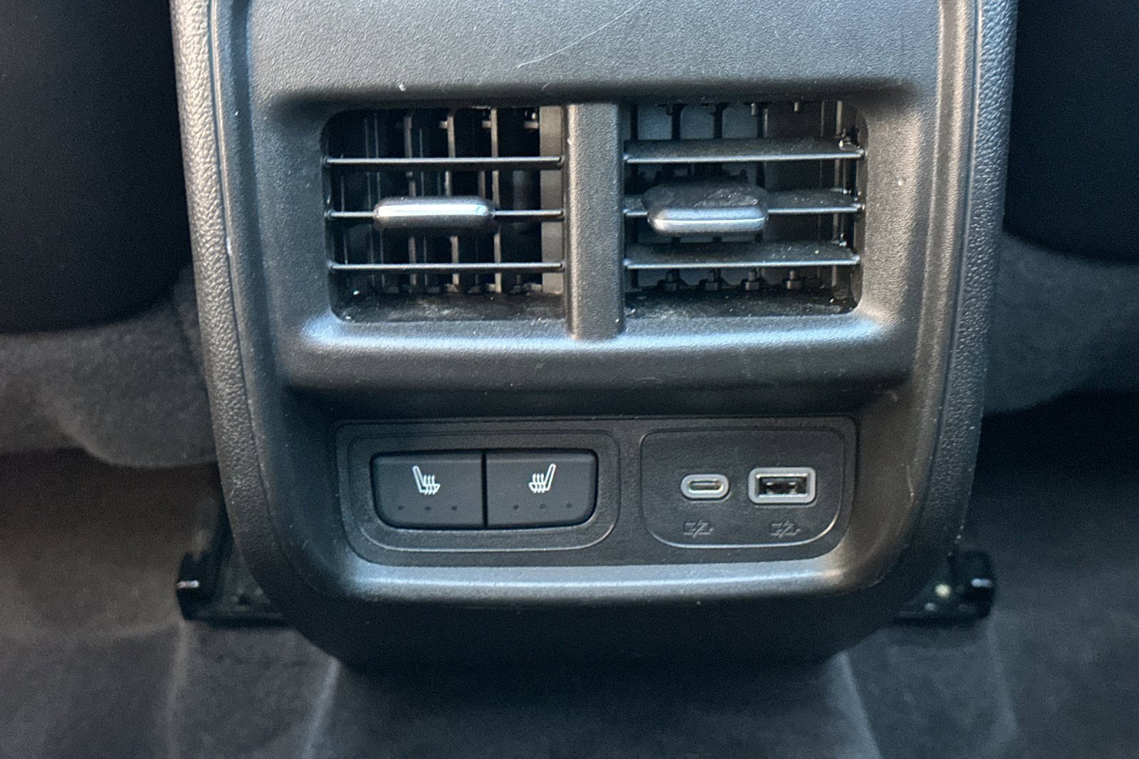 Used 2024 Cadillac XT4 Premium Luxury image 15