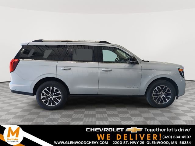 Used 2025 Ford Expedition Platinum AWD/4WD image 1