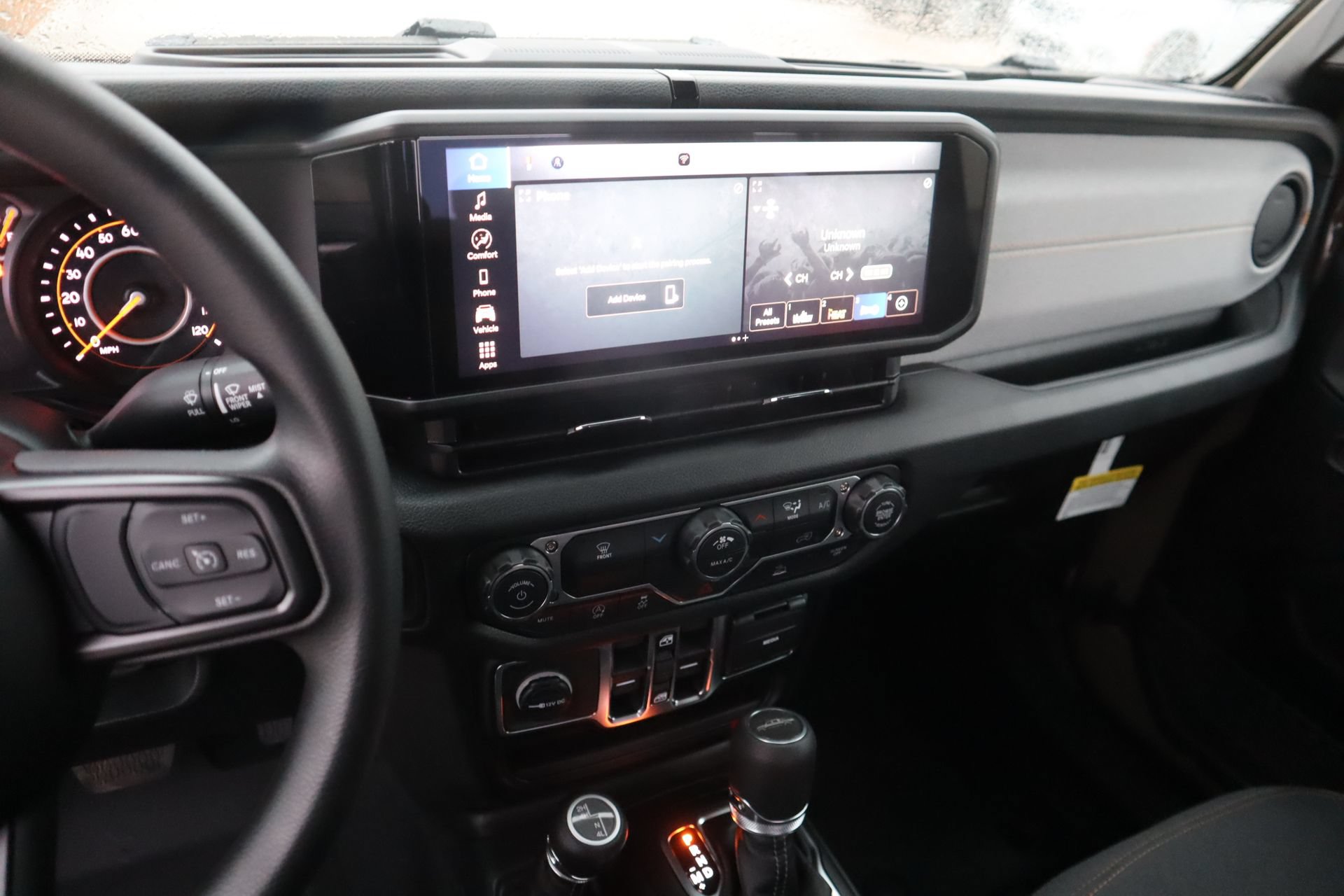 New 2026 Jeep Gladiator Sport AWD/4WD image 5