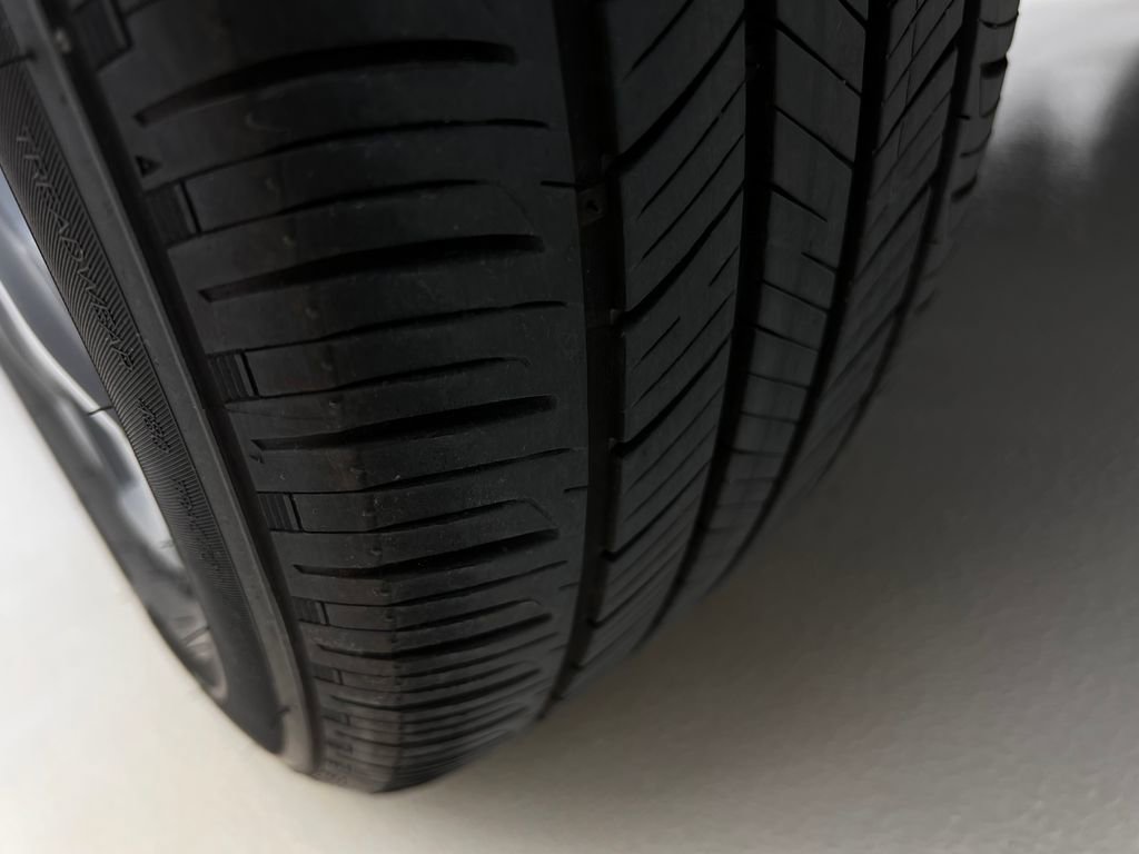 Used 2023 Honda HR-V EX-L image 29