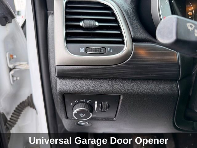 Used 2021 Jeep Grand Cherokee Laredo X image 22