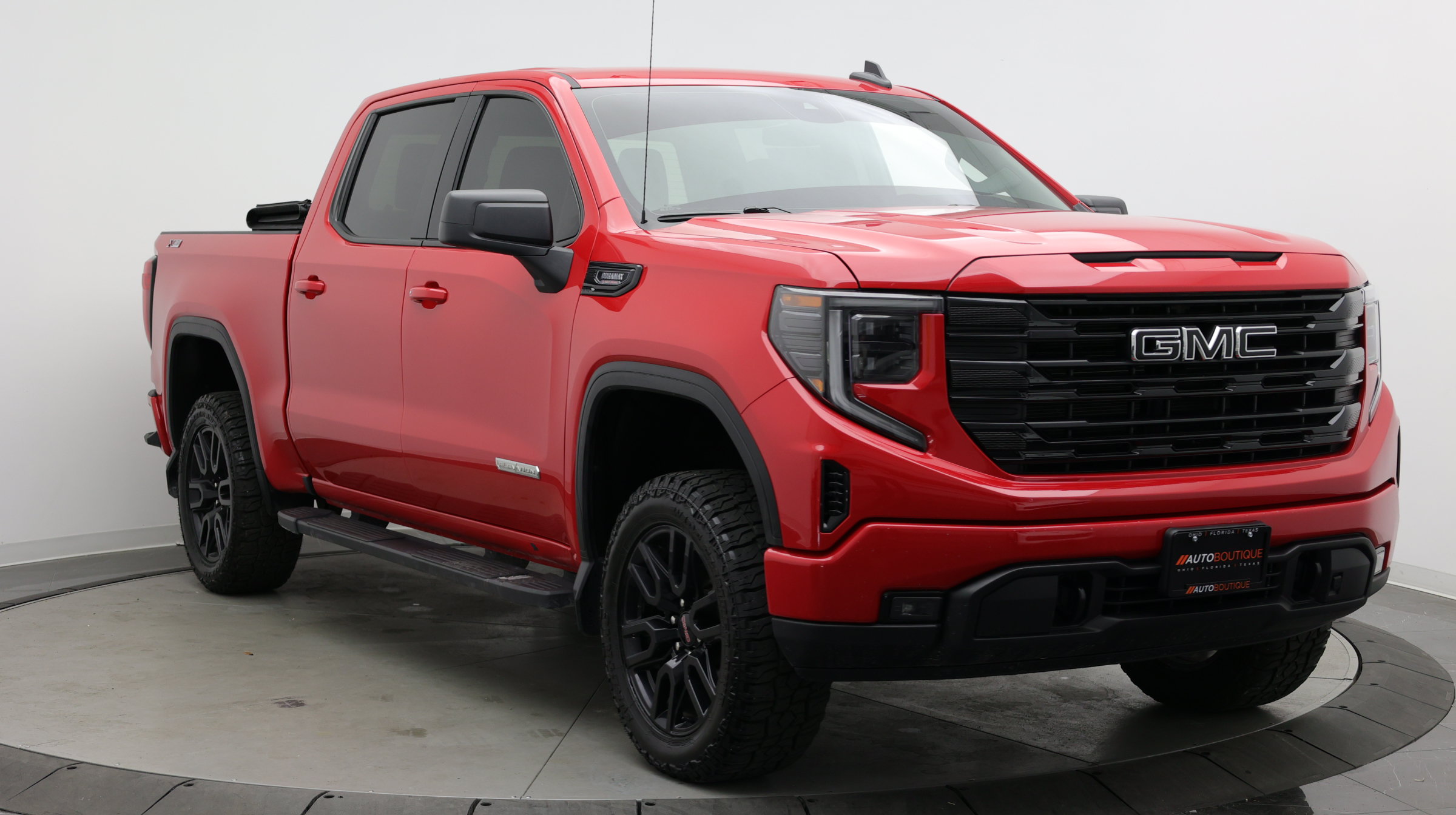 Used 2023 GMC Sierra 1500 Elevation w/ LPO, Elevation Black Package AWD/4WD image 3