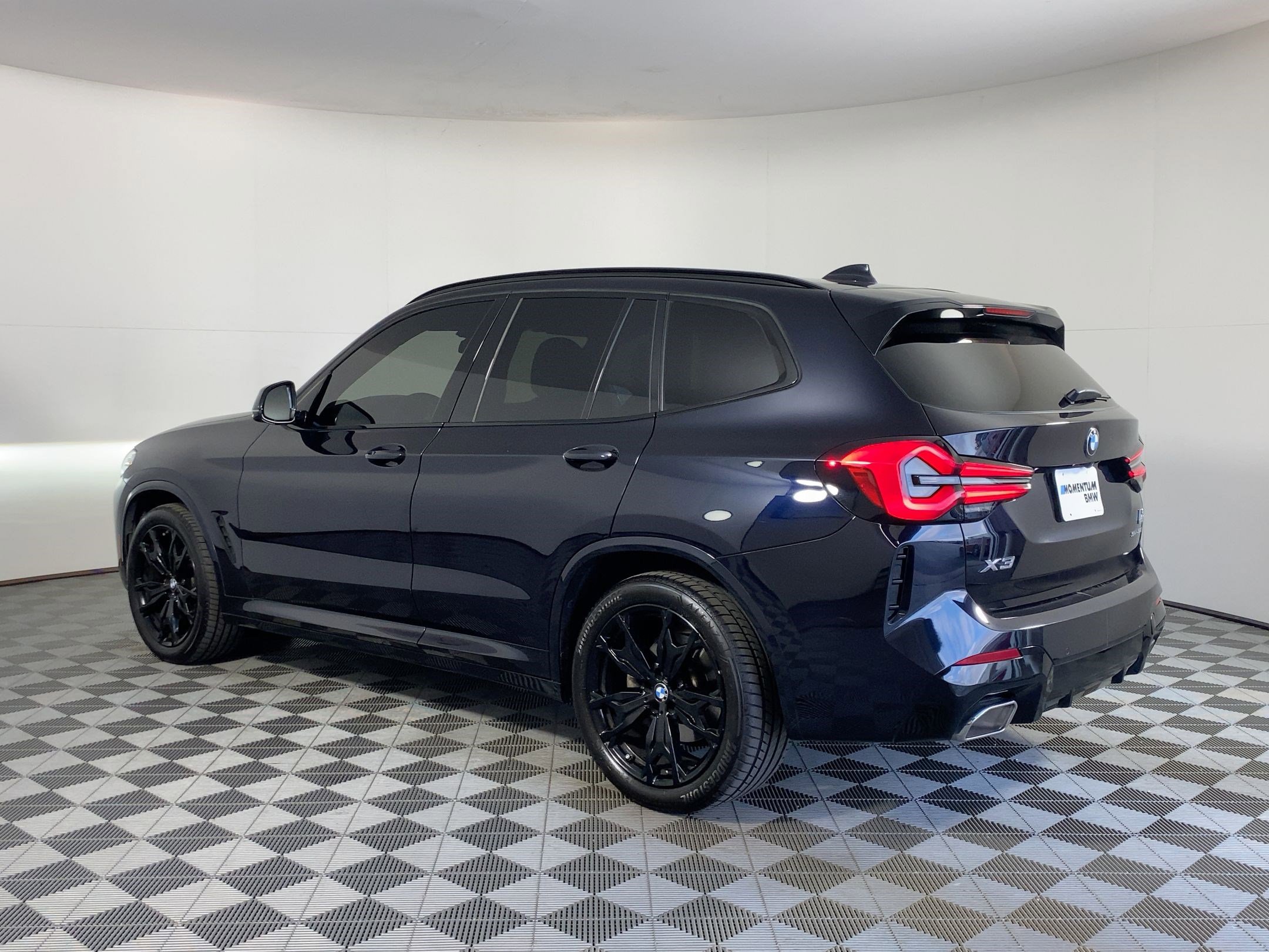 Certified 2023 BMW X3 sDrive30i w/ M Sport Package image 3