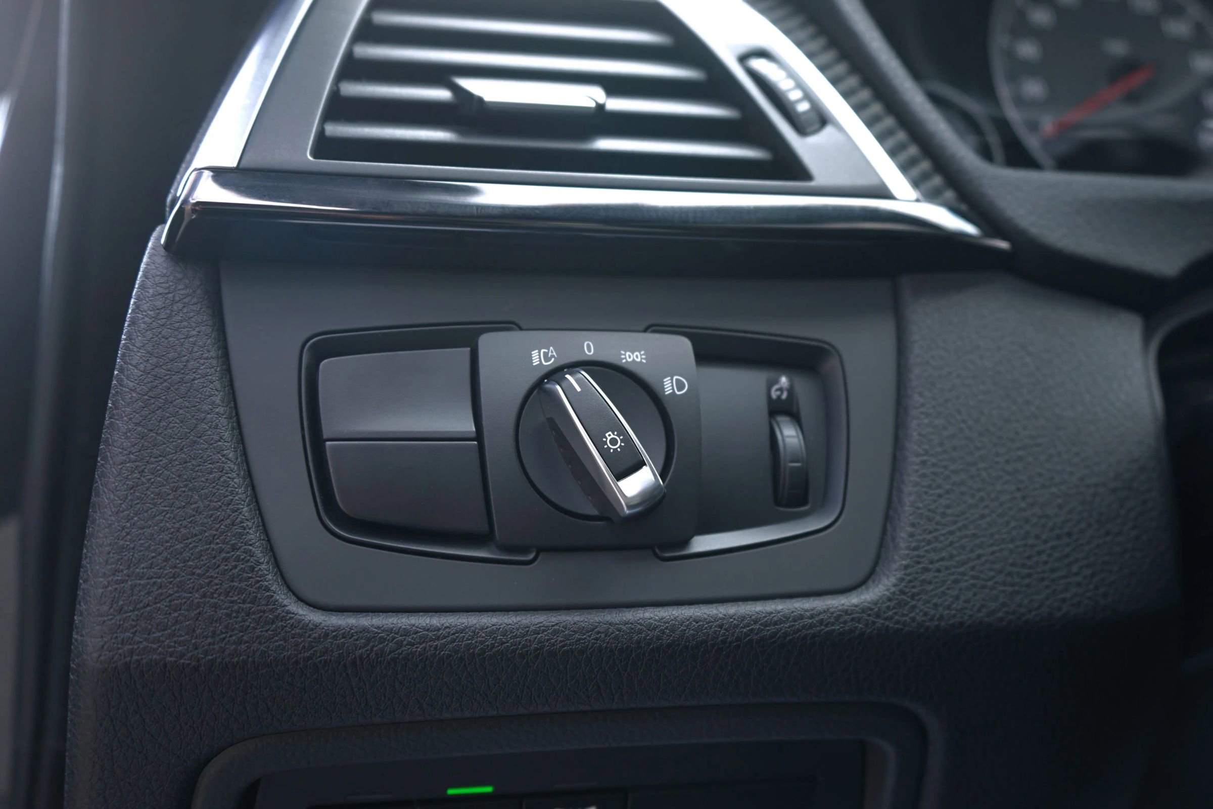 Used 2016 BMW M4 Coupe w/ Competition Package image 13