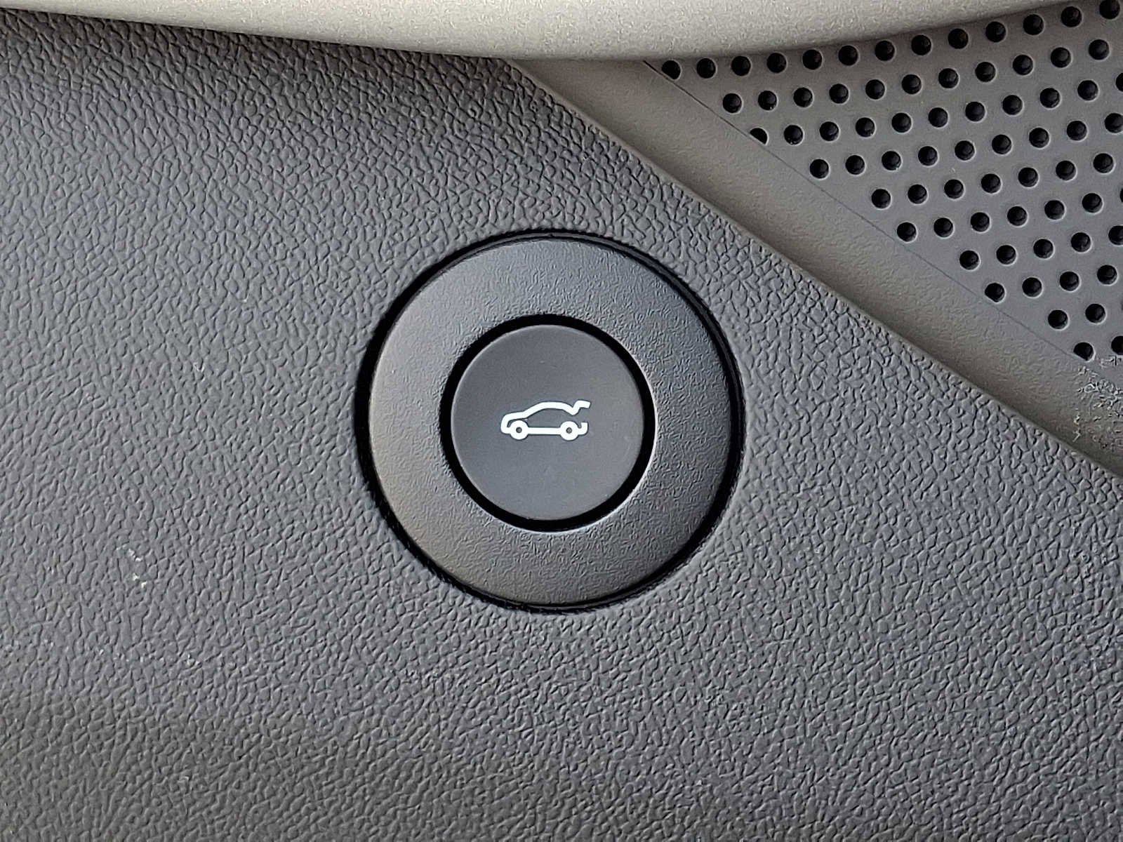 Used 2023 Chevrolet Camaro SS RWD image 27