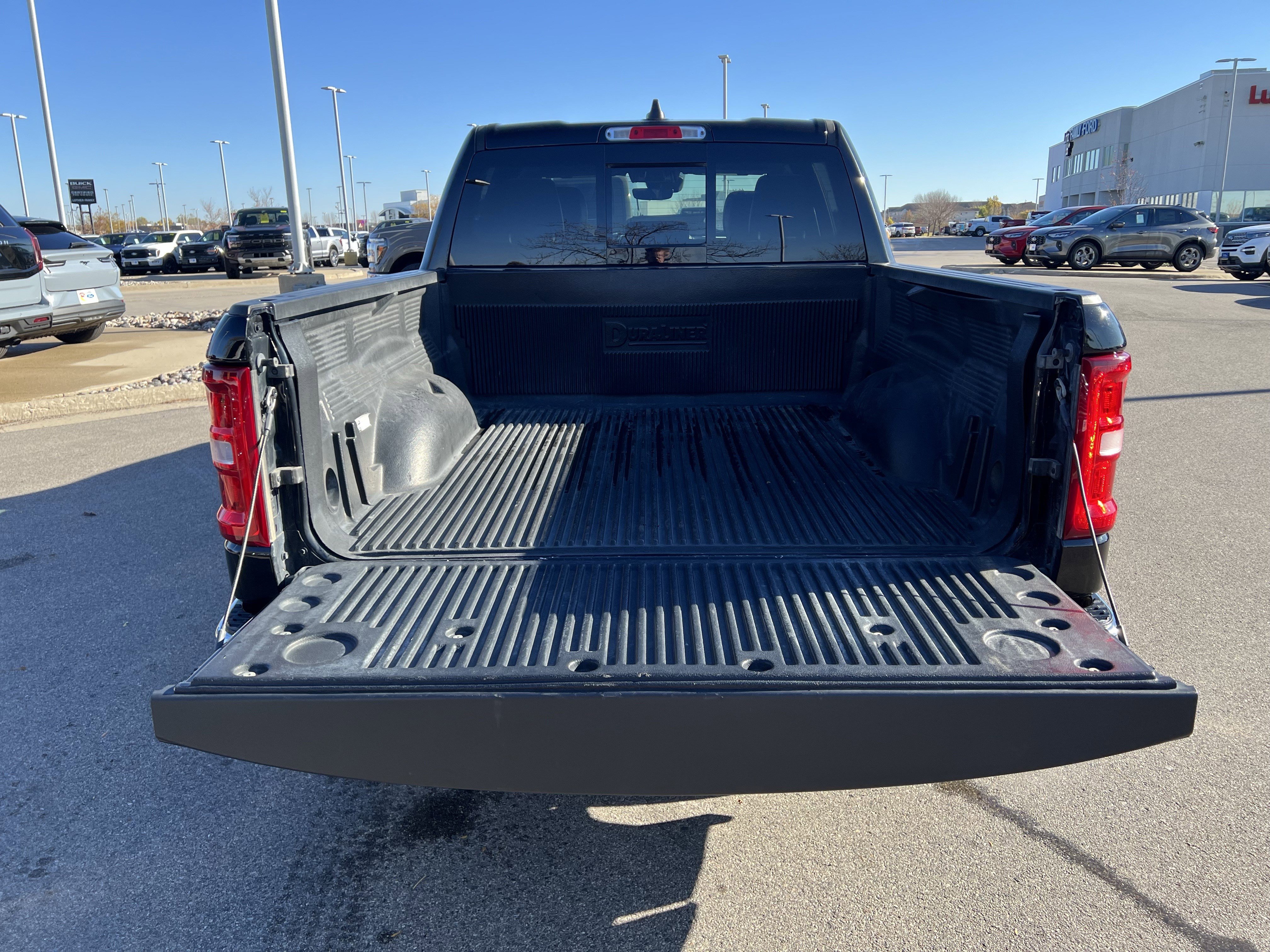 Used 2025 RAM 1500 Laramie image 22