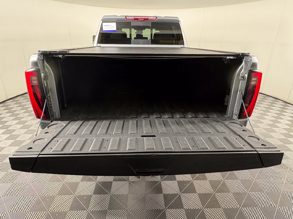 Used 2024 GMC Sierra 3500 Denali w/ Technology Package AWD/4WD image 29
