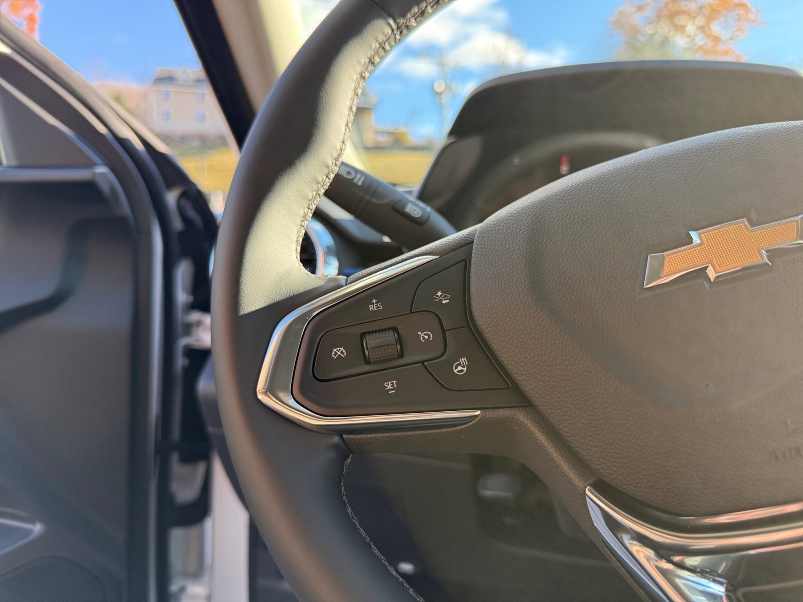 New 2026 Chevrolet Trax LT w/ Driver Confidence Package FWD image 19