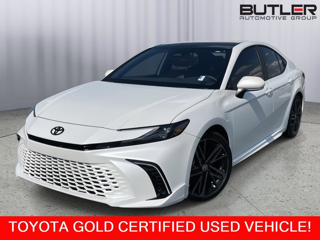 Certified 2025 Toyota Camry XSE image 1