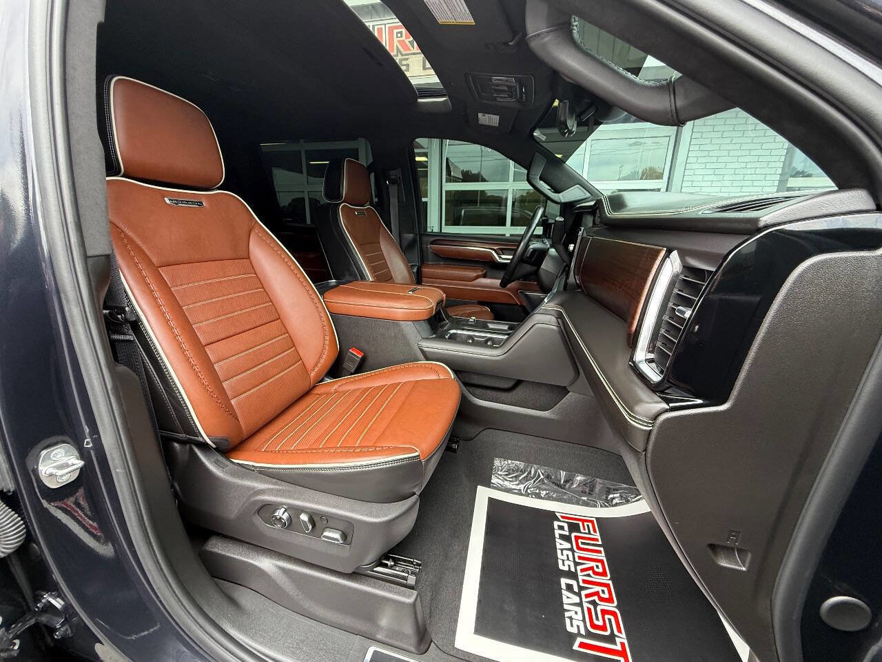Used 2024 GMC Sierra 3500 Denali Ultimate image 41